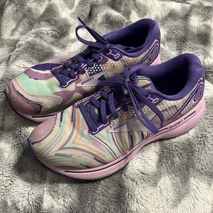 Brooks women’s ghost tennis shoes